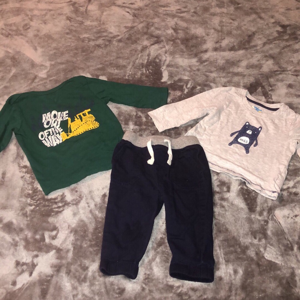Toddler boy 12-18 months pants and two shirts!